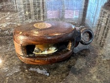 Vintage Wooden Yacht Single