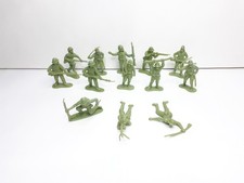 Vintage S.H. Toy Soldiers - Japanese Army Miniature Models - Complete Set - (C)