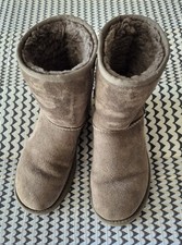 Ladies UGG classic short grey