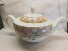 Royal Doulton Poetic Rose Everyday Teapot