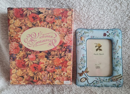 Victorian treasures photo - victorian,