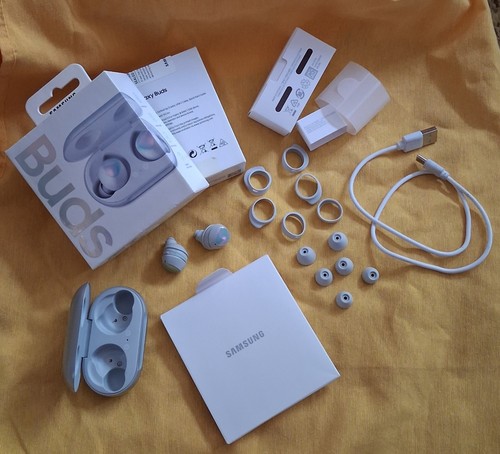Samsung galaxy buds - buds, sm-r170