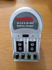 Uniross Ni-Cd & NI-MH AA, AAA