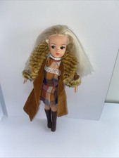 Sindy Doll Vintage 1970s/1980s 033055X Nice Condition. Including Outfit.!