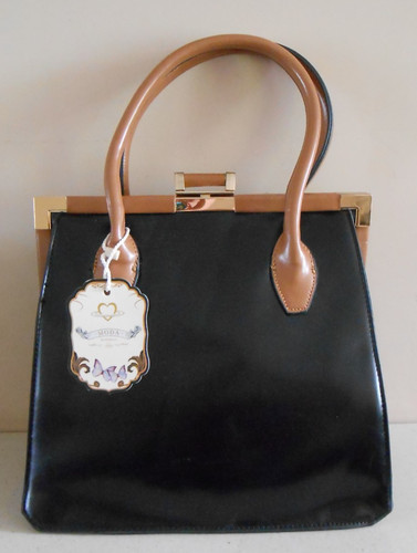 Moda structured faux leather - structured,