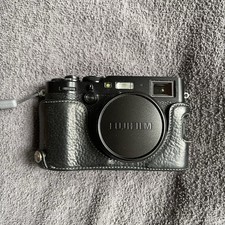 Fujifilm X100F Boxed Used but Good condition Boxed Lether case