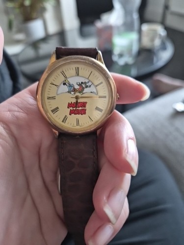 1990 mickey inc rotating - inc.,