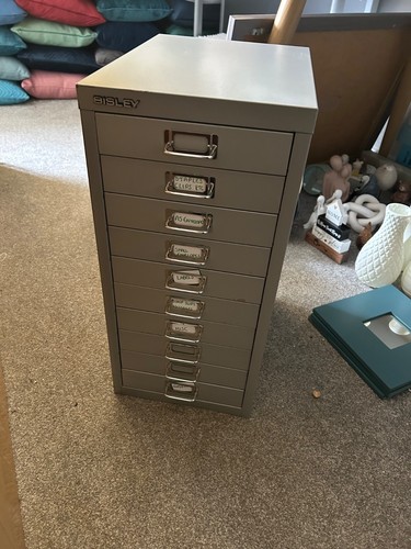 Bisley filing cabinet - filing, 10