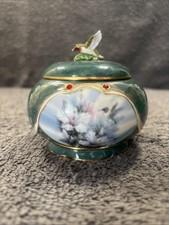 1999 Ardleigh Elliott Lena Liu's Ruby Throated Hummingbird Porcelain Music Box 
