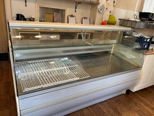 Serve over curved glass display fridge & counter for sandwich shop/deli etc 