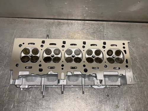 Reconditioned cylinder head - reconditioned,
