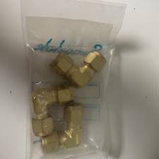 Swagelok B-600-9 brass 3/8