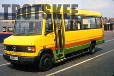 35mm Slide Midland Red Mercedes Benz 609D Reeve Burgess E422KUY 1996 Original