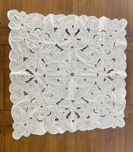 Vintage style white cotton - style,