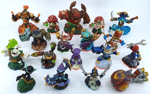 Skylanders figure bundle 18 - skylanders,