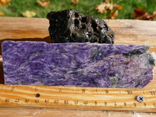 Tcr charoite rough slab - *rough,
