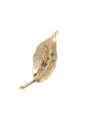 Vintage gold tone leaf - tone, brooch