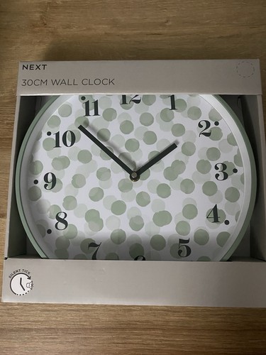 Next sage green dots - green,