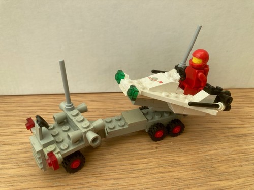 Lego space 6870 - –,