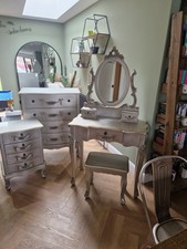 bedroom furniture set used
