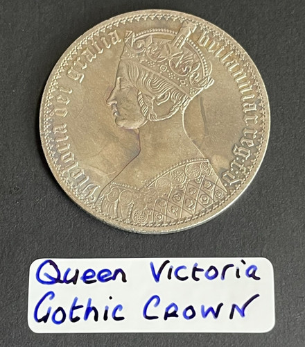 Queen victoria gothic - queen,
