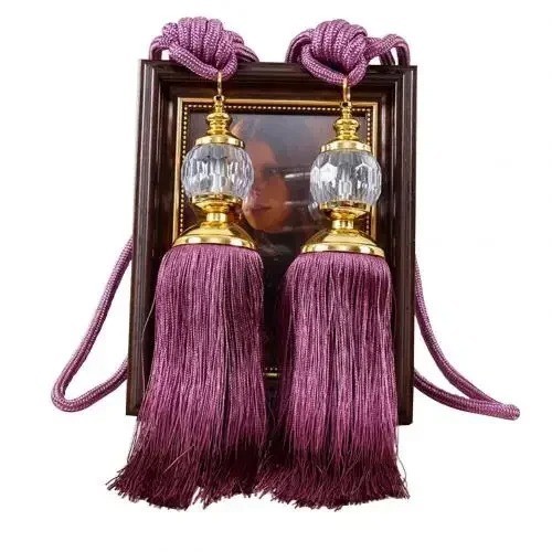Pair curtain holdbacks - 1,