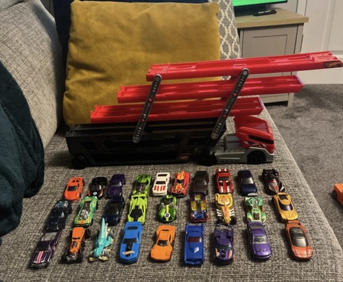 Hot wheels ckc09 mega hauler - hot,