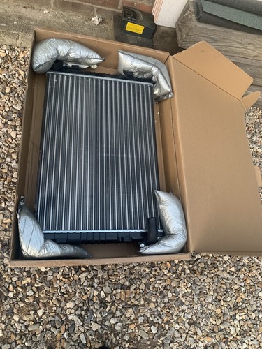 Engine cooling radiator for - engine,