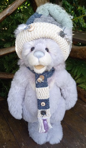 Charlie bears winters isabelle - bears,