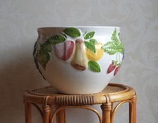 Large Vintage Glazed Ceramic Raised/Relief Planter Pot  Top Dia: 8.5" / 21.5cm