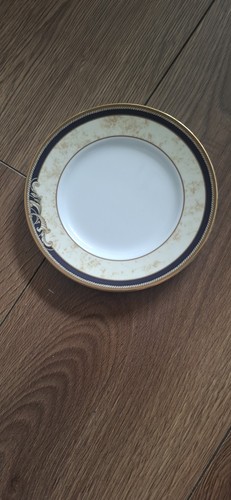Wedgwood cornucopia small - cornucopia,
