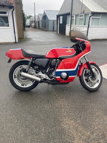 Motorcycle motorbike barn - motorcycle,