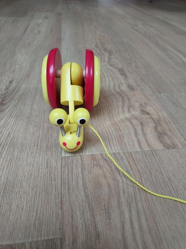 Pull along snail - along, wooden