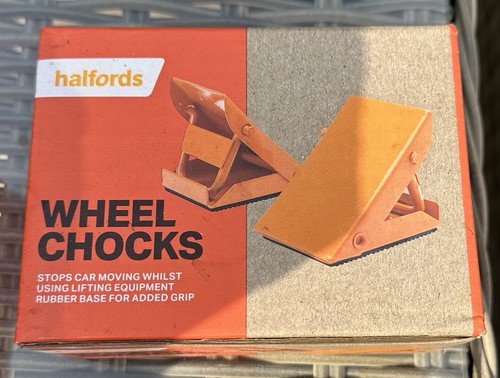 Halfords folding wheel chocks - wheel,