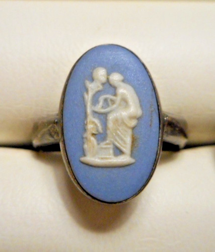 Dainty vintage english - dainty,