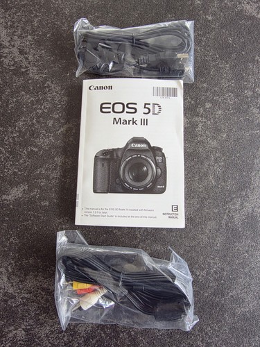 Canon eos mark - canon,