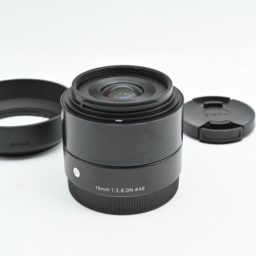 Sigma 19mm art lens - 19mm,