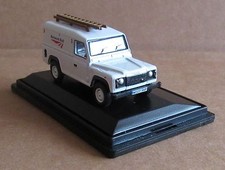 OXFORD DIECAST LAND ROVER