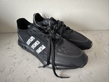 Size 11.5 - adidas LA Trainer