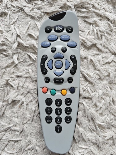 Genuine sky plus remote - genuine,