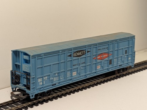 Life like trains gauge 50ft - ho,