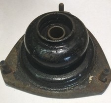 FORD CAPRI 3000 MK 1 TOP SUSPENSION MOUNTINGS - SECONDHAND (WW783)