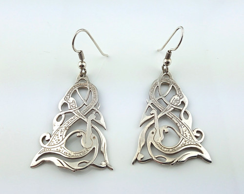Vtg white metal - white,