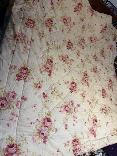 Authentic laura ashley - laura,