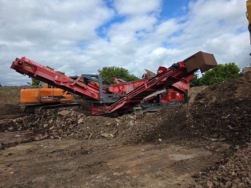 Terex finlay 883 tracked - finlay,