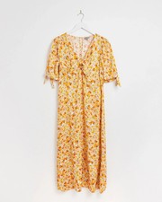 Oliver Bonas Buttercup Floral