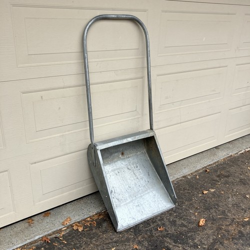 Vintage snow scoop shovel - scoop,