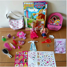 Barbie & Cindy Doll / Magazine