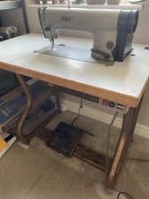 PFAFF Industrial Sewing Machine 463 and table