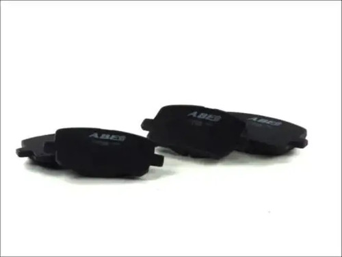 Brake pads front axle - front,